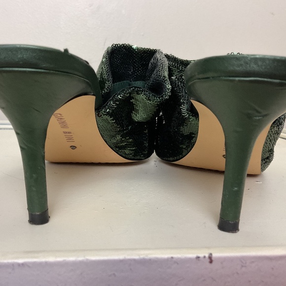 Gianni Bini Rossallio Dark Green Ruffle Sequin Mule Slip On Shoes sz 8 - Picture 11 of 15